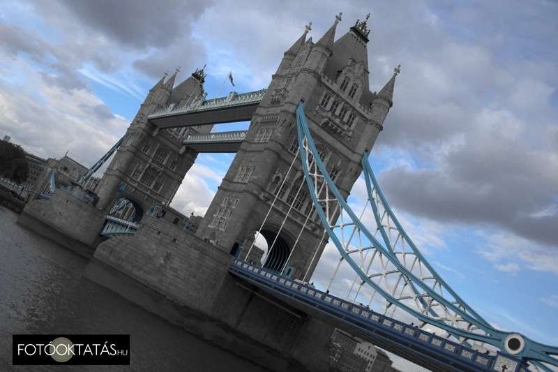 marosvari_anett_-_tower_bridge.jpg